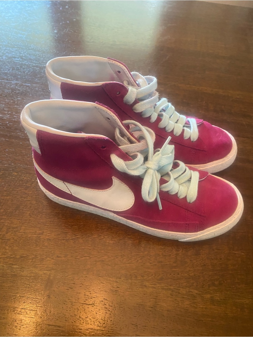 Nike Blazer Mid Suede Sneakers 616826-992 women’s size 6.5 EUC
